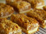 Пирожные с орехами пекан