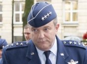 США срочно вернули командующего силами НАТО обратно в Брюссель