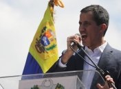 Гуайдо поблагодарил президента Колумбии за создание пунктов помощи