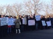 Боевики устроили антиукраинский митинг с участием женщин и детей