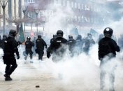 В Косово полиция применила против митингующих слезоточивый газ
