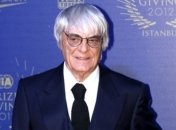 Экклстоуна обвиняют во взяточничестве