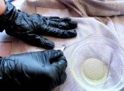 Розповідаємо, як позбутися плями чорнила на одязі — геніальний лайфхак