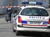 Во Франции неадекват набросился с ножом на родителей, приехавших забирать детей из садика: есть жертва