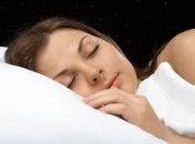 Медики рассказали о пользе сна без одежды