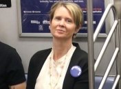 Звезда фильма "Секс и город" катается в метро 