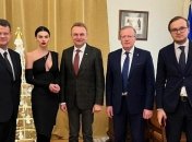 Кристина Тишкун в откровенном вечернем платье посетила Львовский горсовет