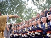 Архиепископ Августин окропил святой водой 704 новых милиционеров