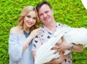 Лилия Ребрик впервые отправилась в путешествие с новорожденной дочкой