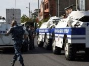 Нападение на отделение полиции и взятие заложников в Ереване (Видео)