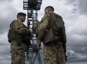 Гройсман поздравил украинских пограничников с профессиональным праздником