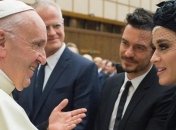 Орландо Блум и Кэти Перри встретились с Папой Римским