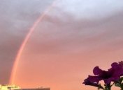 "Это просто космос": украинцев поразил впечатляющий закат в Харькове (фото и видео)