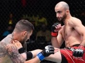 Грузинский боец ММА фирменным ударом нокаутировал соперника (Видео)