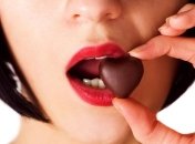 Великобританцы изобрели шоколад против морщин