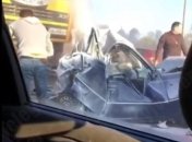 Всмятку: семь авто попали в ужасное ДТП под Киевом (Видео)