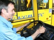 "УДАРу" не нравятся разговоры по телефону за рулем 