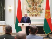 олександр лукашенко спробував виправдати подарунок