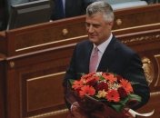 В офис президента Косово бросили коктейлем Молотова