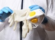 Маски и перчатки заполнили мир: пандемия привела к росту уровня пластикового загрязнения