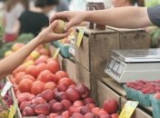 Цена на одежду, молочные и хлебные изделия возрастут