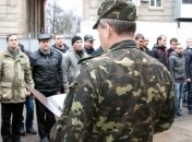 Военкоматам будут помогать мобильные группы милиции