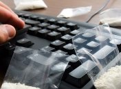 В столице правоохранители задержали женщину за незаконное хранение наркотиков