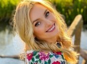 Семейный отдых: Ирина Федишин засветила грудь в объятиях мужа (Фото)