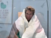 Французский художник стал отцом цыпленка  