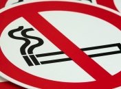 Киевсовет намерен бороться с сигаретными витринами в магазинах