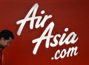 На месте катастрофы лайнера AirAsia обнаружили еще 4 тела