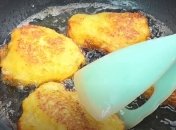 Куриное филе в картофеле уталит голод