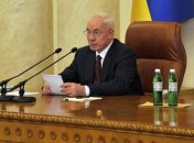 Азаров готов инициировать изменения в Таможенный кодекс