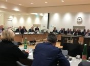 Волкер рассказал, при каких условиях США могут снять часть санкций с РФ