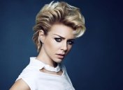 Тина Кароль удивила публику непривычным нарядом