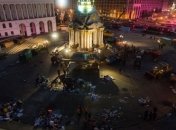 В столице Украины на Майдане Незалежности начали установку елки