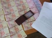 В Торецке задержали прокурора, который требовал взятку у полицейского