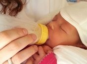 Спасают от смерти: польза пищевых добавок младенцу