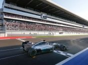 "Мерседес" выиграл Кубок конструкторов Формулы-1