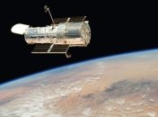 "Хаббл" показал красочные фото развалившейся кометы