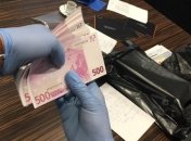 Поліцейського Житомирщини затримано на хабарі в 20 тис. грн.