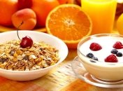 Размер порций за завтраком влияет на лишний вес