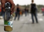 В Нежине неизвестные забросали двор судьи "коктейлями Молотова"