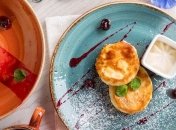 Рецепт дня: пряно-золотисті сирники в духовці