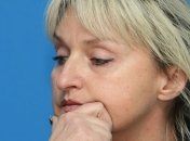 Жена Луценко не может попасть к мужу в палату 