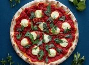 Быстрая пицца – это не только просто, но и вкусно (изображение создано с помощью ИИ)