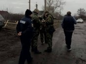 Жебривский: Участники блокады, имеющие оружие, ответят по закону  