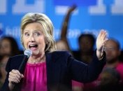 Клинтон заявила, что чувствует себя отлично