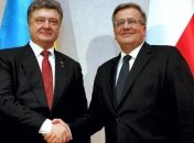 Коморовский обсудил с Порошенко и Олландом ситуацию в Украине