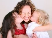 8 марта: история праздника для детей